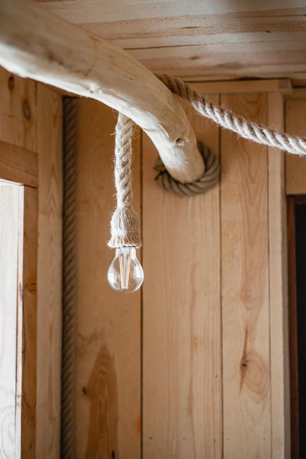 La Cabane Ofuro Βίλα Celles  Εξωτερικό φωτογραφία